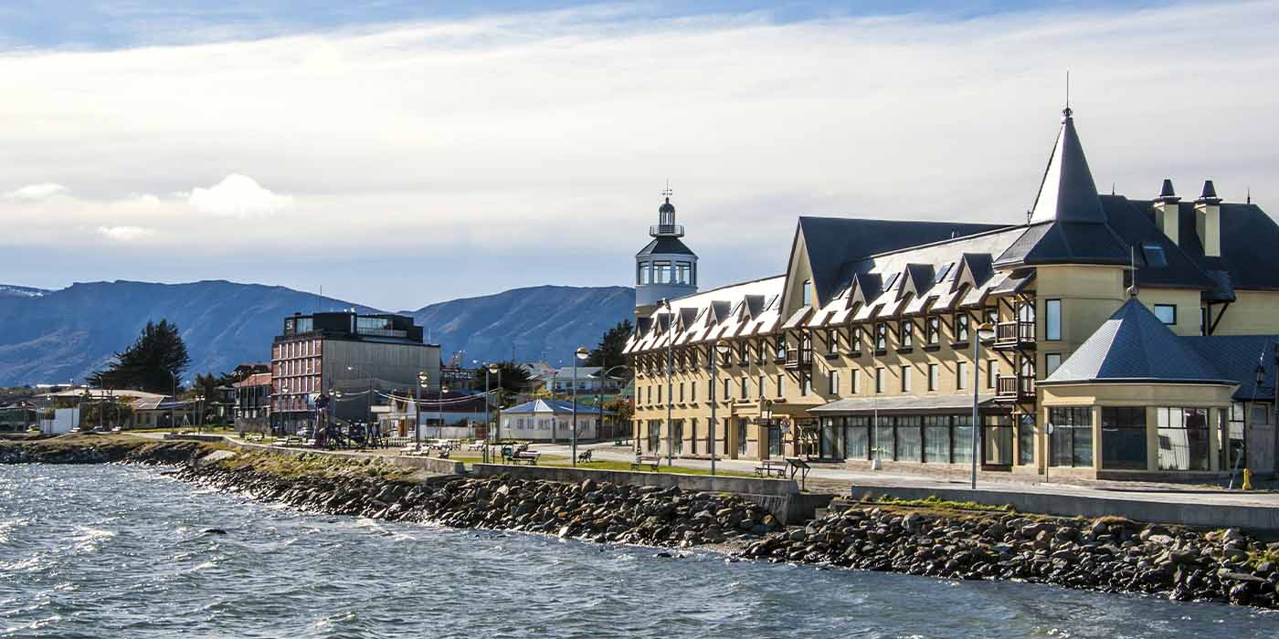 https://mdw-travel-data-us-east-1.s3.amazonaws.com/img/country/Chile/Puerto-Natales-Cathedral/img_01.jpg