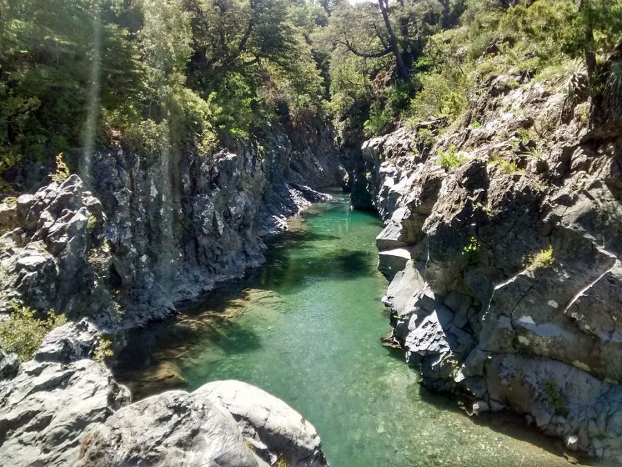 https://mdw-travel-data-us-east-1.s3.amazonaws.com/img/country/Chile/Radal-Siete-Tazas-National-Park/img_03.jpg