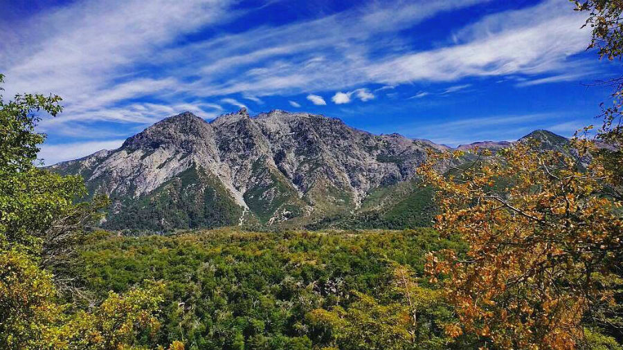 https://mdw-travel-data-us-east-1.s3.amazonaws.com/img/country/Chile/Reserva-Nacional-Altos-de-Lircay/img_00.jpg