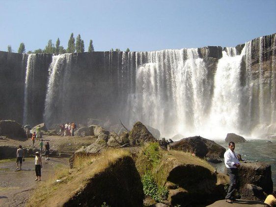 https://mdw-travel-data-us-east-1.s3.amazonaws.com/img/country/Chile/Salto-del-Laja/img_03.jpg
