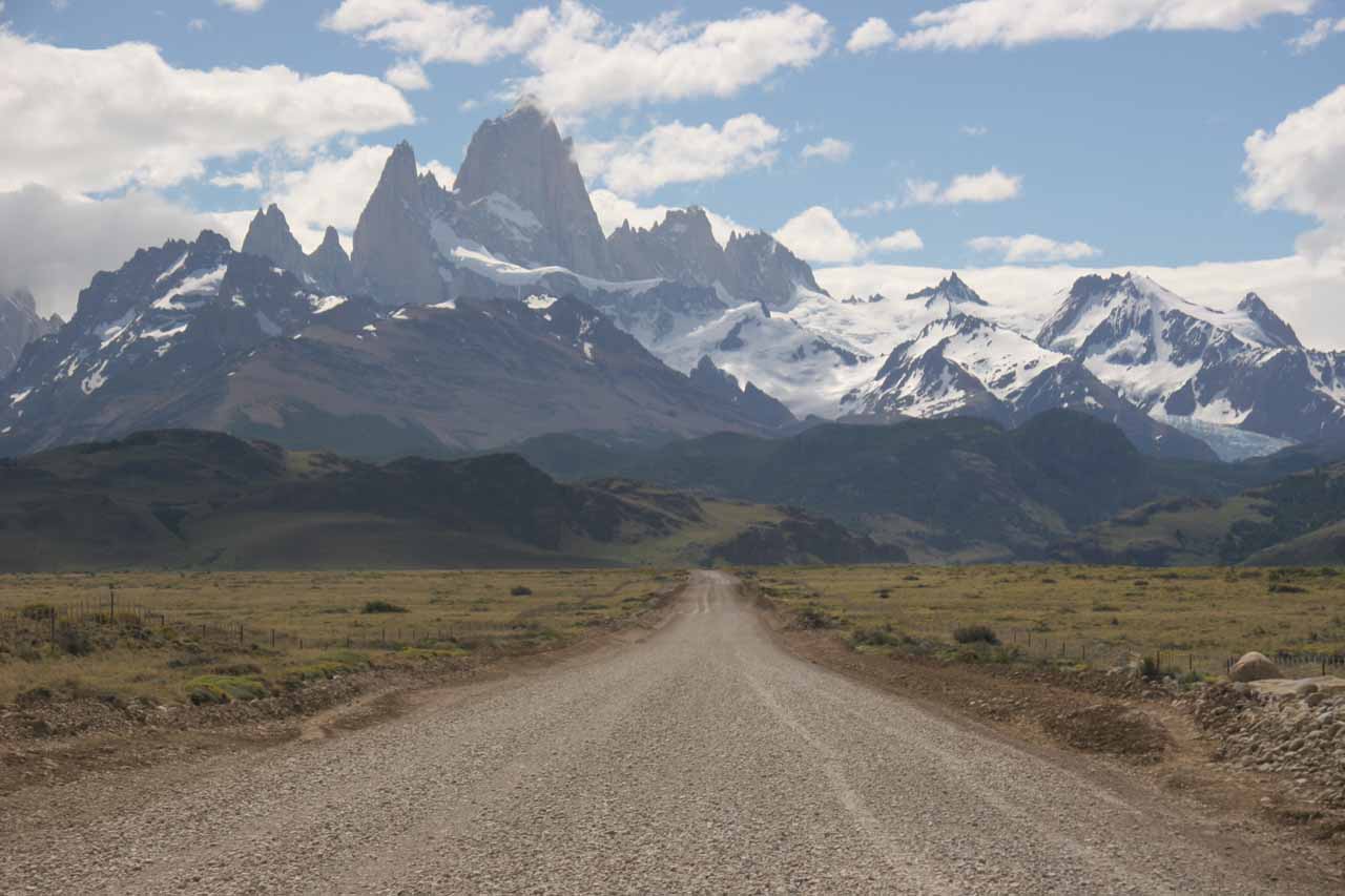 https://mdw-travel-data-us-east-1.s3.amazonaws.com/img/country/Chile/Salto-del-Lobero/img_01.jpg