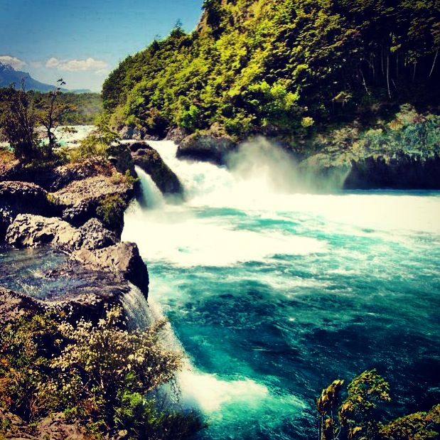 https://mdw-travel-data-us-east-1.s3.amazonaws.com/img/country/Chile/Saltos-del-Perquilauquen/img_01.jpg
