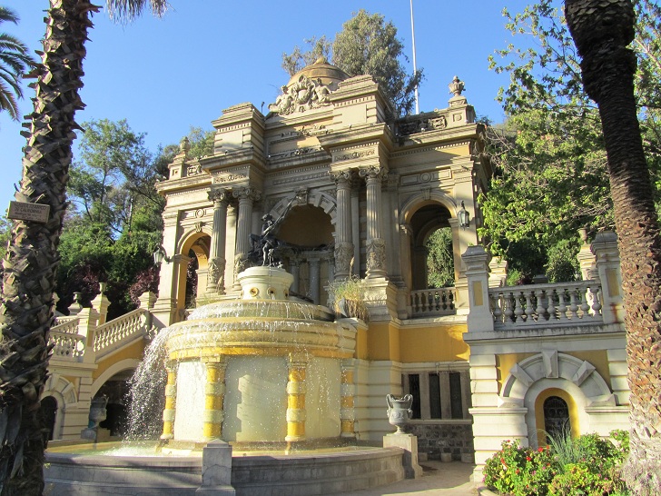 https://mdw-travel-data-us-east-1.s3.amazonaws.com/img/country/Chile/Santa-Barbara/img_01.jpg