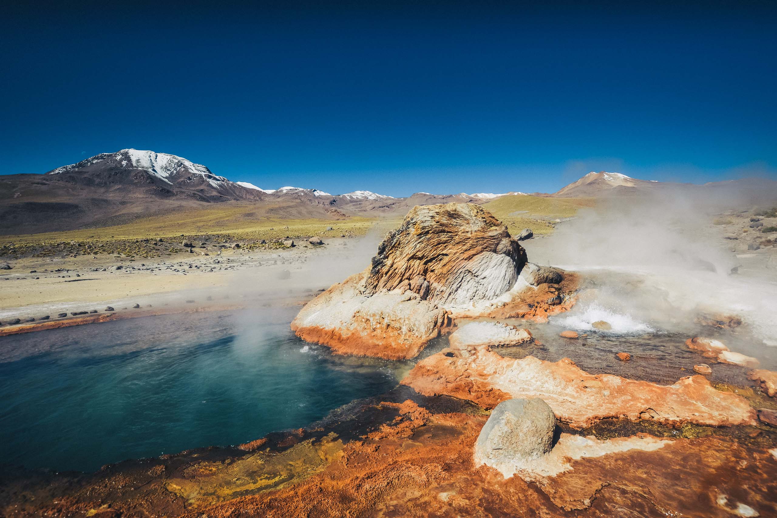 https://mdw-travel-data-us-east-1.s3.amazonaws.com/img/country/Chile/Tatio-Geysers/img_01.jpg