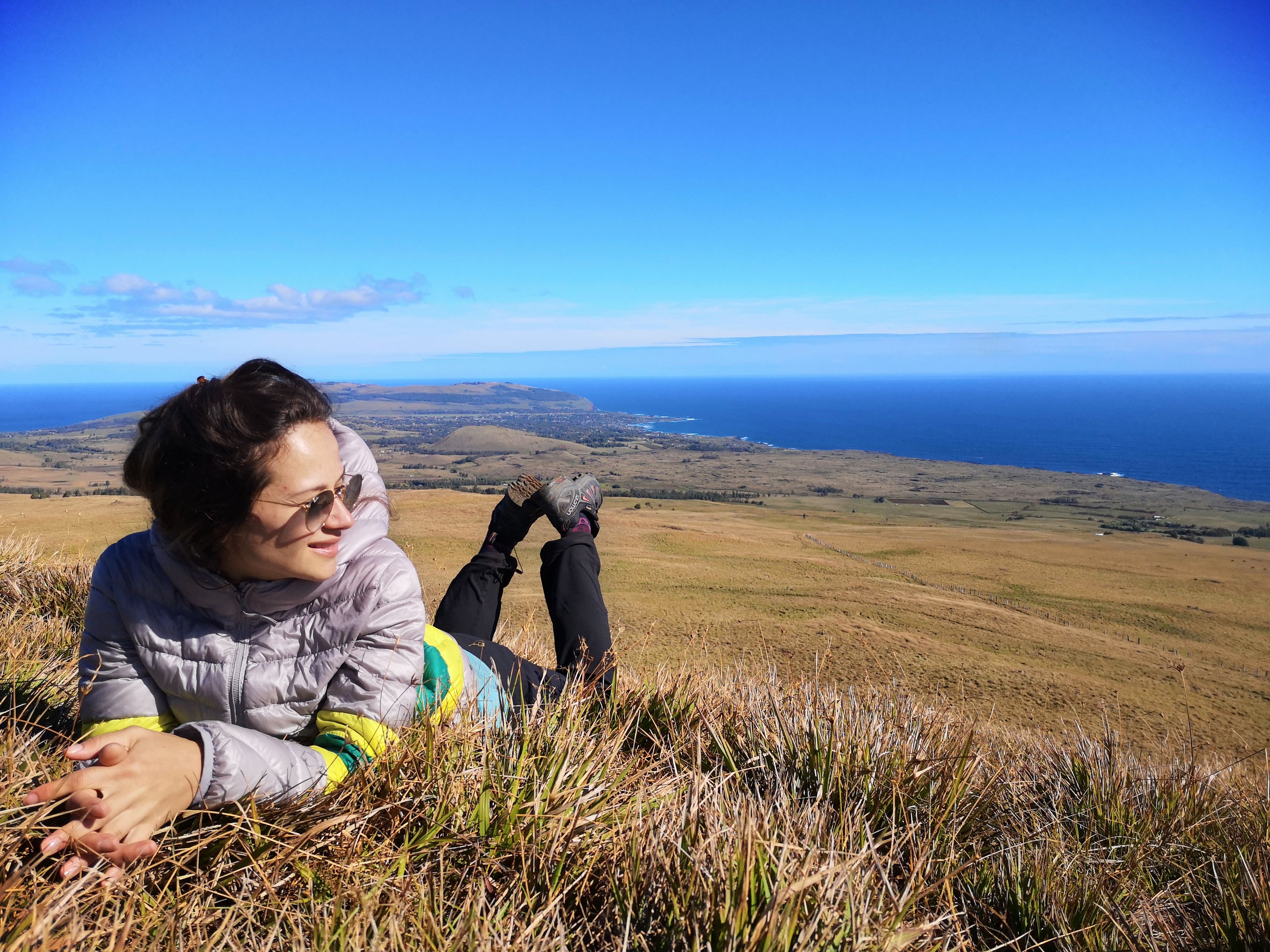 https://mdw-travel-data-us-east-1.s3.amazonaws.com/img/country/Chile/Terevaka/img_00.jpg