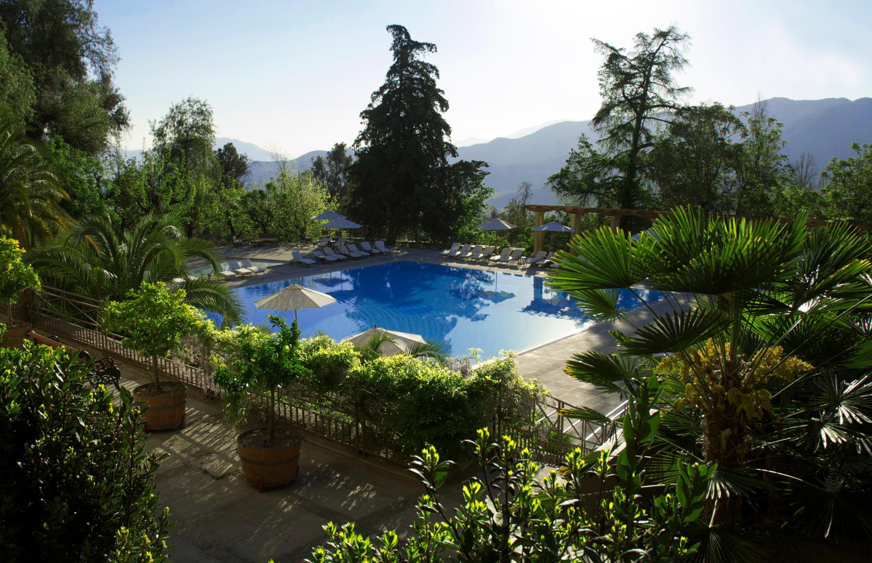 https://mdw-travel-data-us-east-1.s3.amazonaws.com/img/country/Chile/Termas-de-Jahuel/img_01.jpg