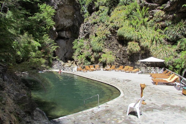 https://mdw-travel-data-us-east-1.s3.amazonaws.com/img/country/Chile/Termas-de-Malleco/img_02.jpg