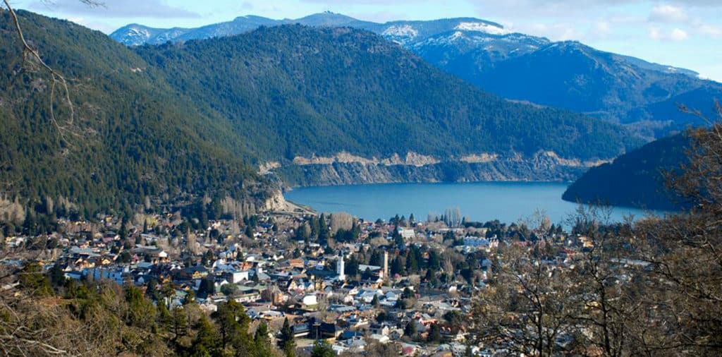https://mdw-travel-data-us-east-1.s3.amazonaws.com/img/country/Chile/Termas-de-Quinahue/img_03.jpg