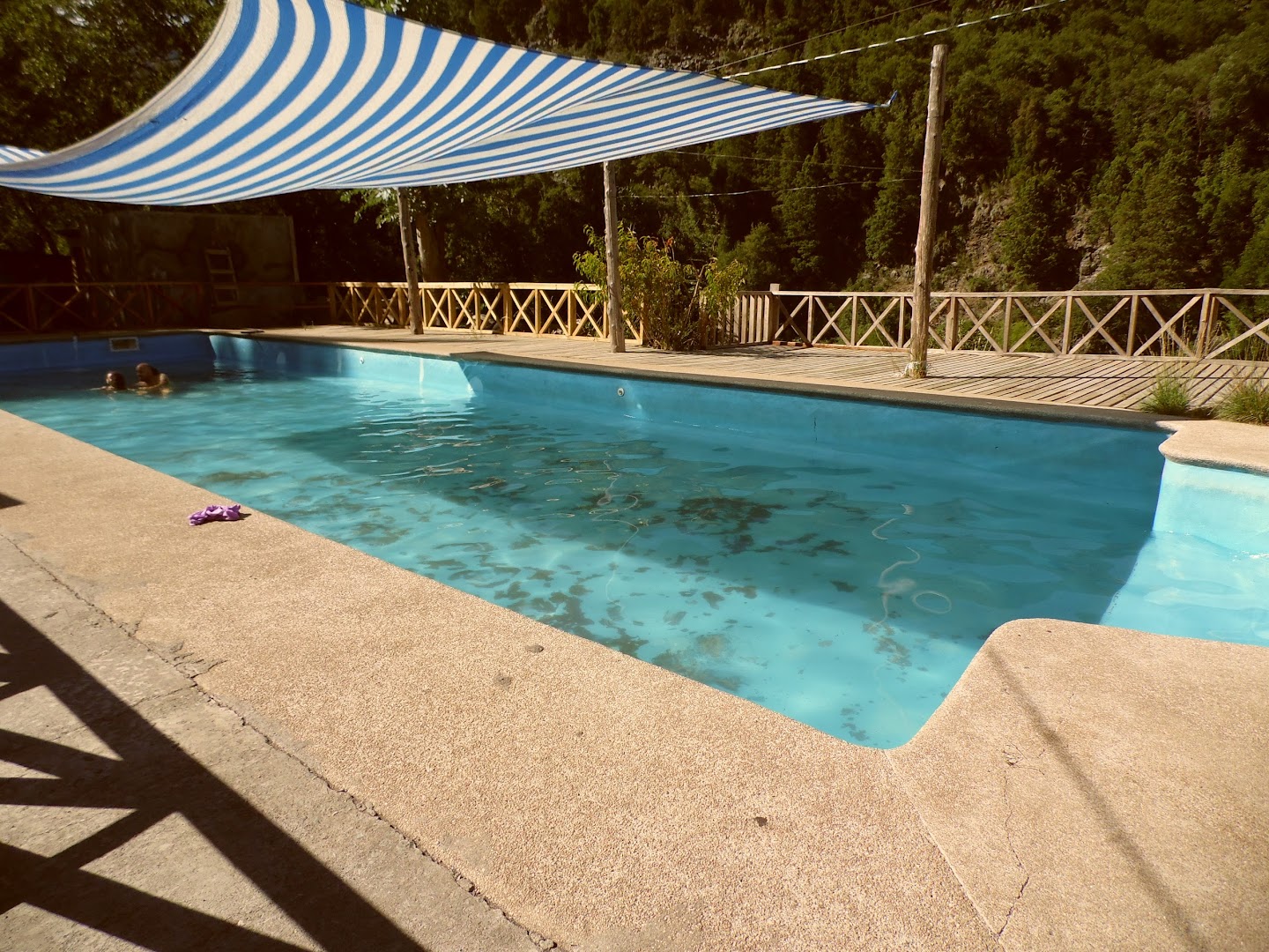 https://mdw-travel-data-us-east-1.s3.amazonaws.com/img/country/Chile/Termas-del-Avellano/img_01.jpg