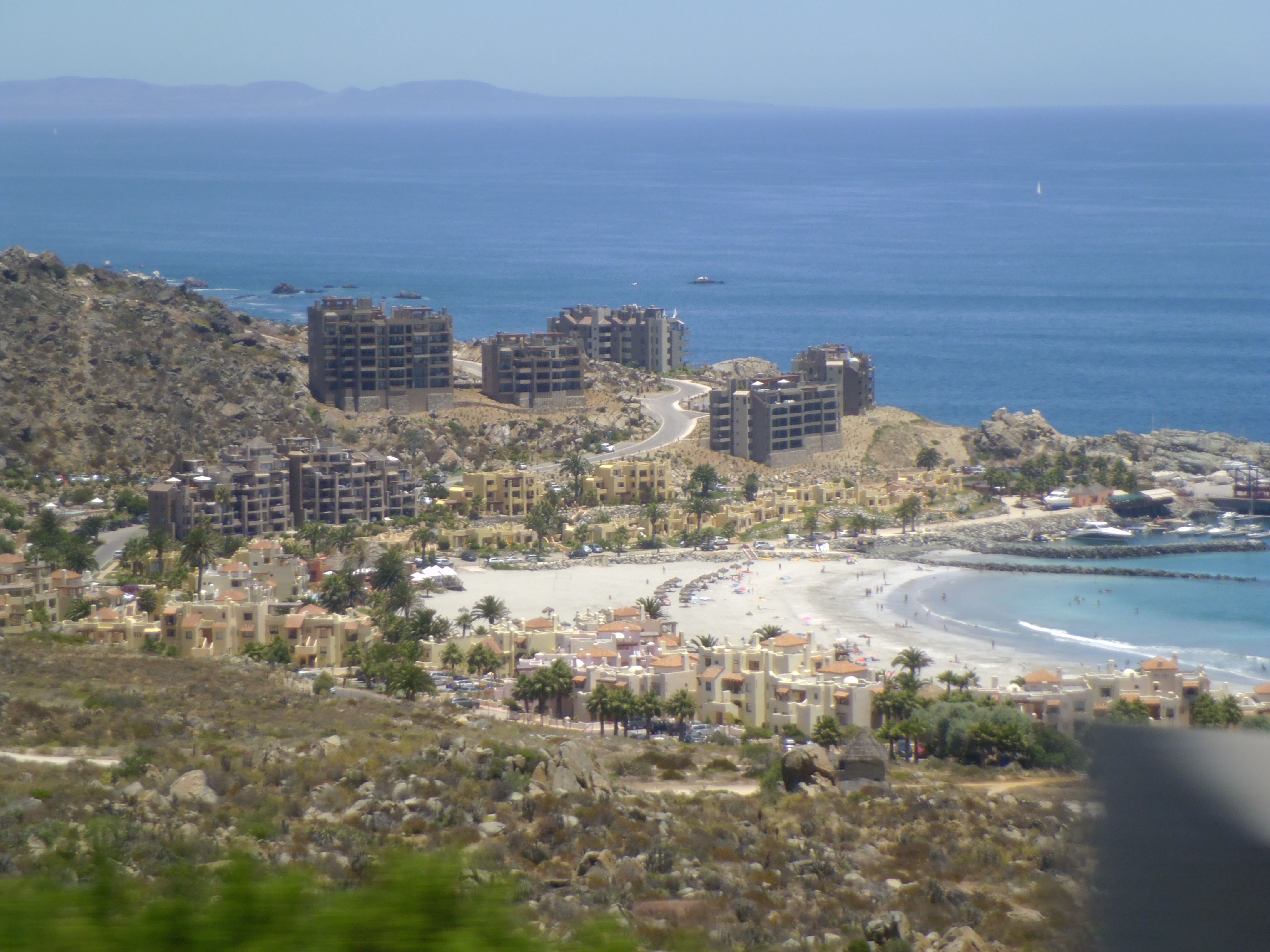 https://mdw-travel-data-us-east-1.s3.amazonaws.com/img/country/Chile/Tongoy/img_02.jpg