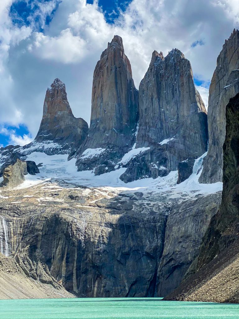 https://mdw-travel-data-us-east-1.s3.amazonaws.com/img/country/Chile/Torres-del-Paine-Base/img_01.jpg