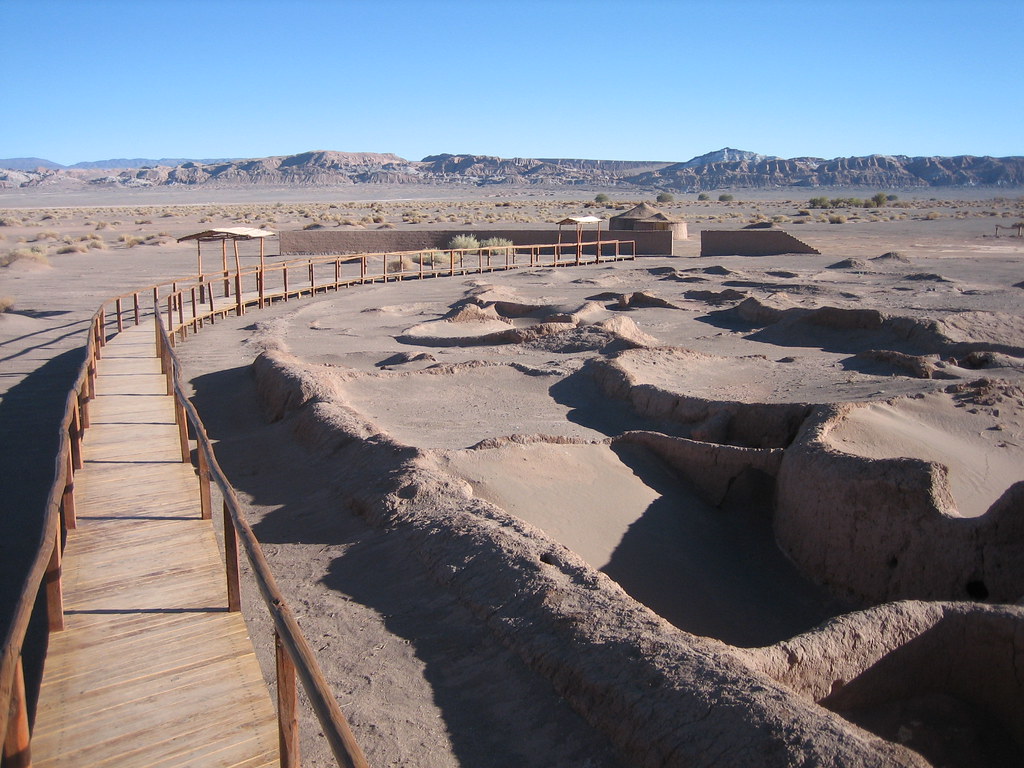 https://mdw-travel-data-us-east-1.s3.amazonaws.com/img/country/Chile/Tulor-Archaeological-Site/img_00.jpg