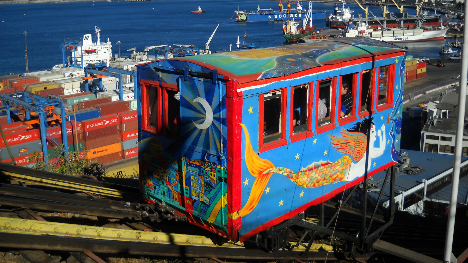 https://mdw-travel-data-us-east-1.s3.amazonaws.com/img/country/Chile/Valparaiso-Street-Art/img_03.jpg