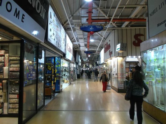 https://mdw-travel-data-us-east-1.s3.amazonaws.com/img/country/Chile/Zofri-Mall/img_03.jpg