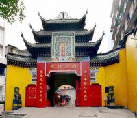 https://mdw-travel-data-us-east-1.s3.amazonaws.com/img/country/China/Arhat-Temple/img_01.jpg