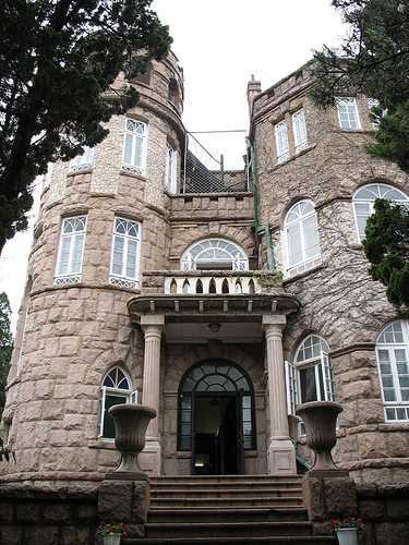 https://mdw-travel-data-us-east-1.s3.amazonaws.com/img/country/China/Badaguan-Scenic-Area/img_04.jpg