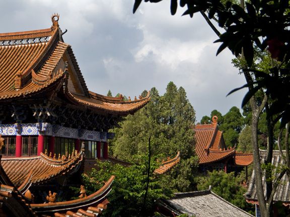 https://mdw-travel-data-us-east-1.s3.amazonaws.com/img/country/China/Bamboo-Temple/img_02.jpg