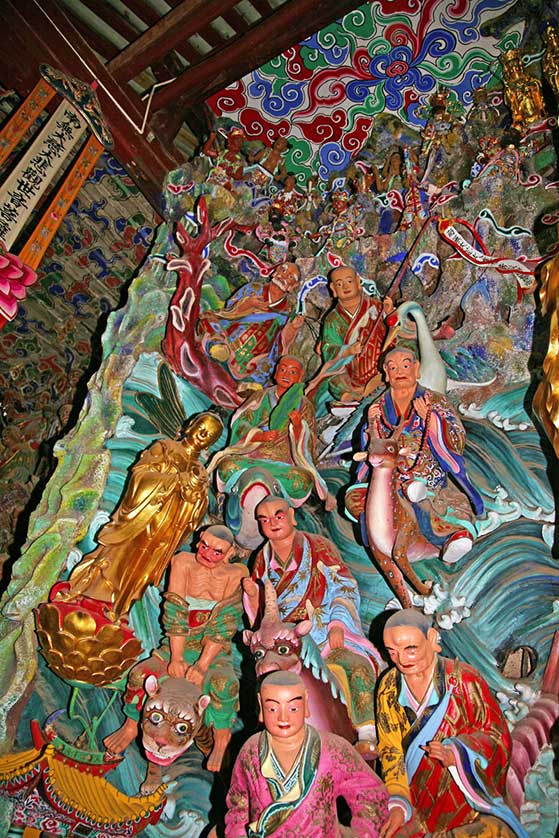https://mdw-travel-data-us-east-1.s3.amazonaws.com/img/country/China/Bamboo-Temple/img_05.jpg