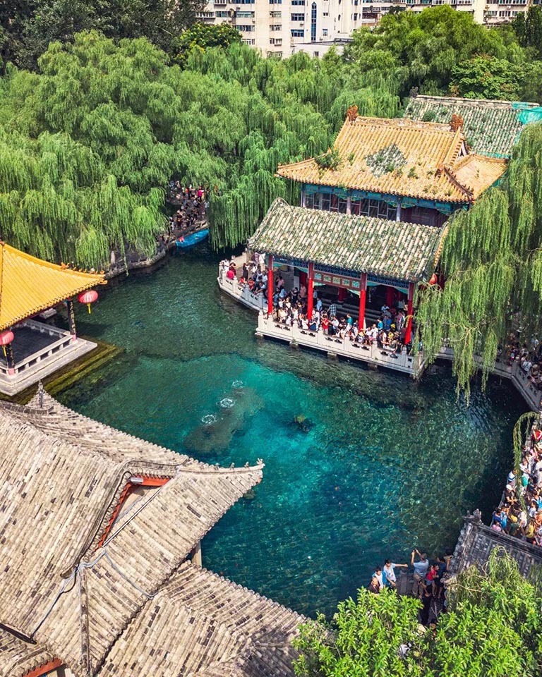 https://mdw-travel-data-us-east-1.s3.amazonaws.com/img/country/China/Baotu-Spring-Park/img_01.jpg
