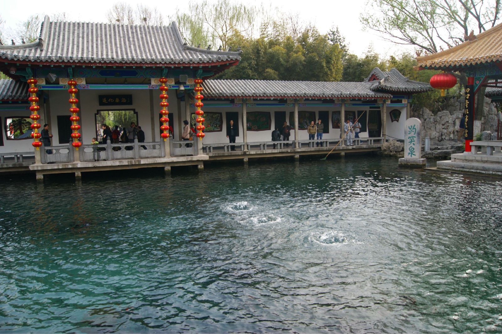 https://mdw-travel-data-us-east-1.s3.amazonaws.com/img/country/China/Baotu-Spring-Park/img_03.jpg