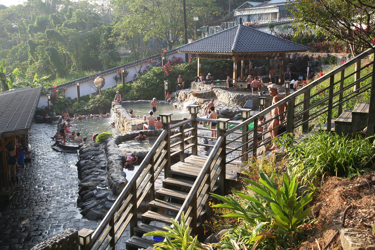 https://mdw-travel-data-us-east-1.s3.amazonaws.com/img/country/China/Beitou-Hot-Springs/img_02.jpg