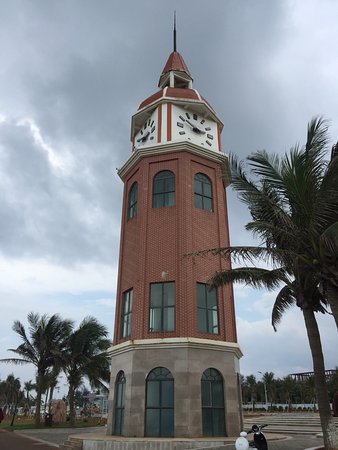 https://mdw-travel-data-us-east-1.s3.amazonaws.com/img/country/China/Binhai-Road/img_04.jpg