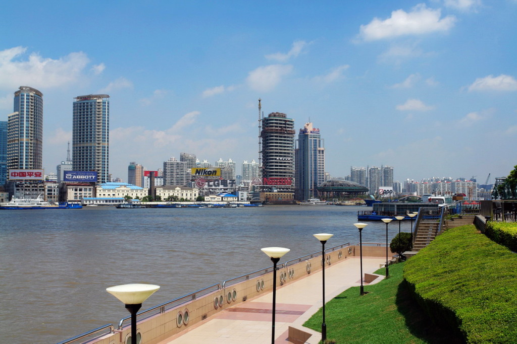 https://mdw-travel-data-us-east-1.s3.amazonaws.com/img/country/China/Binjiang-Avenue-Shopping-Street/img_05.jpg