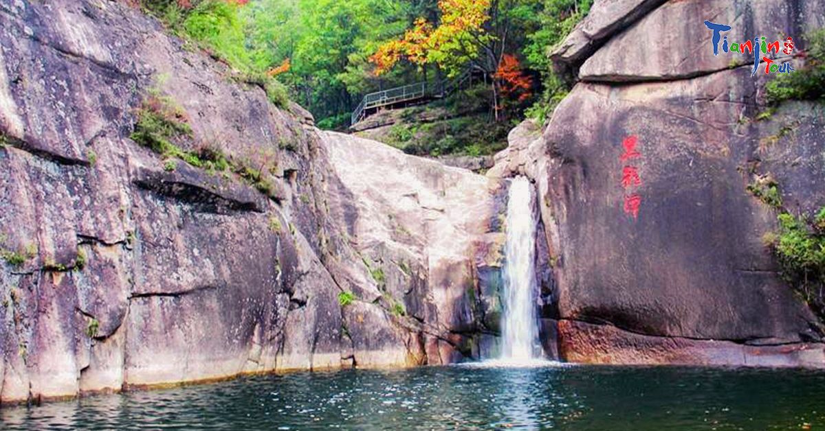 https://mdw-travel-data-us-east-1.s3.amazonaws.com/img/country/China/Black-Dragon-Pool/img_03.jpg