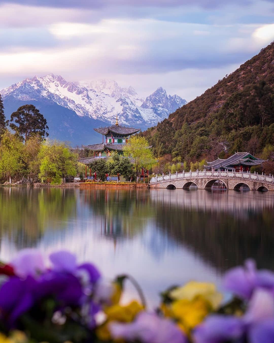 https://mdw-travel-data-us-east-1.s3.amazonaws.com/img/country/China/Black-Dragon-Pool/img_05.jpg