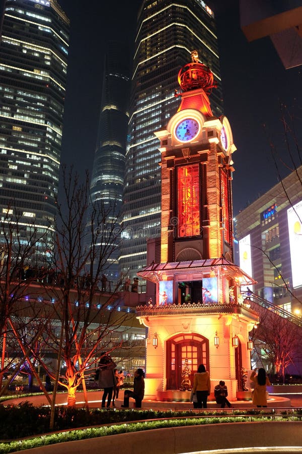 https://mdw-travel-data-us-east-1.s3.amazonaws.com/img/country/China/Century-Clock-Plaza/img_04.jpg