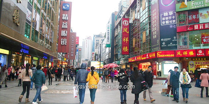 https://mdw-travel-data-us-east-1.s3.amazonaws.com/img/country/China/Chunxi-Road/img_02.jpg