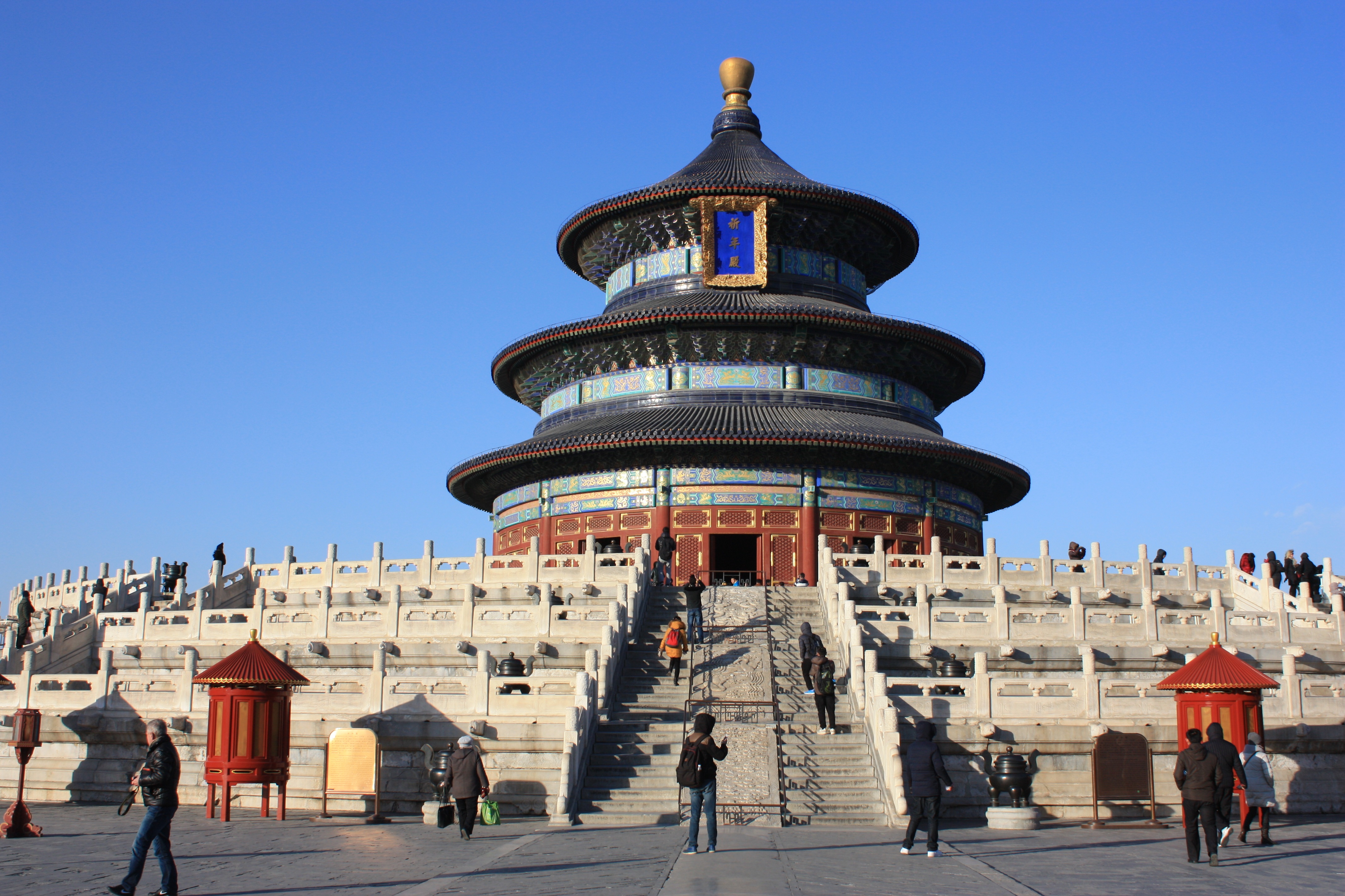 https://mdw-travel-data-us-east-1.s3.amazonaws.com/img/country/China/Cultural-Palace/img_02.jpg