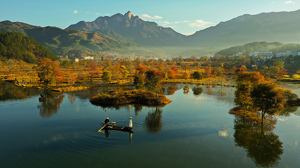 https://mdw-travel-data-us-east-1.s3.amazonaws.com/img/country/China/Dabie-Mountains/img_02.jpg