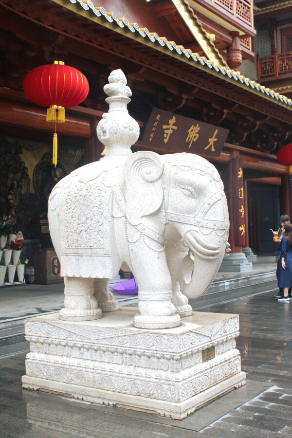https://mdw-travel-data-us-east-1.s3.amazonaws.com/img/country/China/Dafo-Temple/img_02.jpg