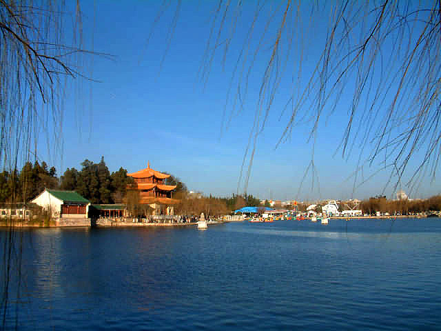 https://mdw-travel-data-us-east-1.s3.amazonaws.com/img/country/China/Daguan-Park/img_01.jpg