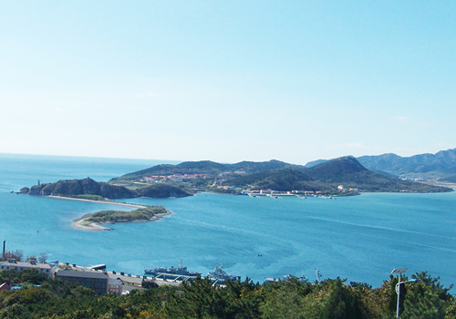 https://mdw-travel-data-us-east-1.s3.amazonaws.com/img/country/China/Dalian-Lvshun-Snake-Island/img_04.jpg