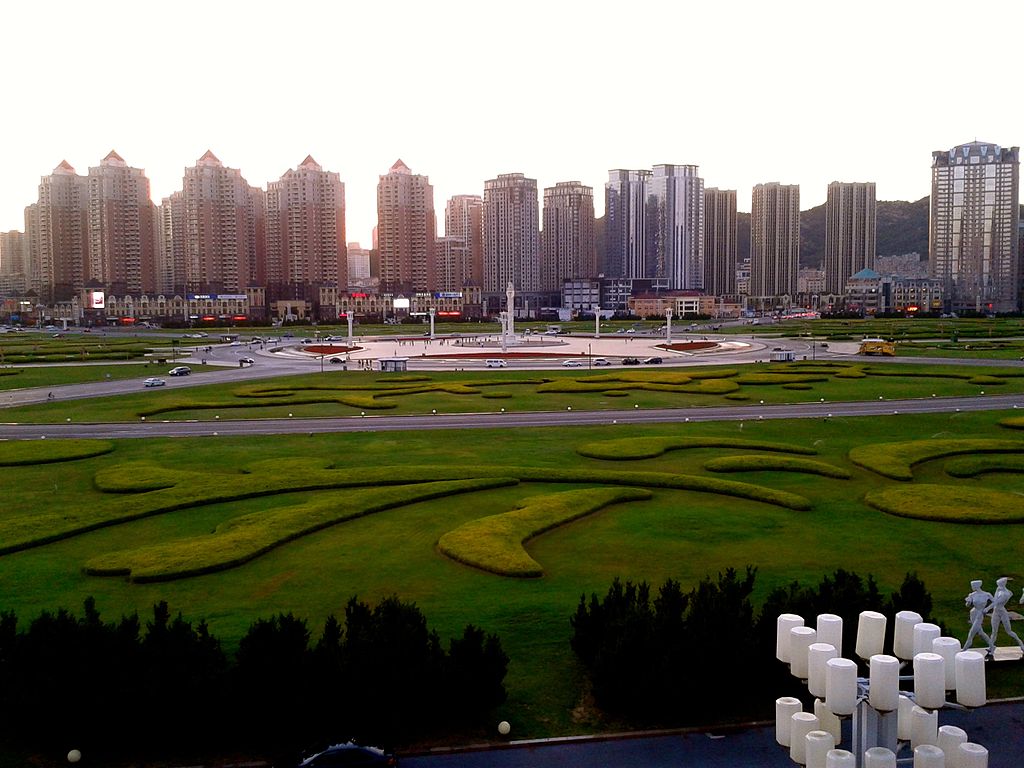 https://mdw-travel-data-us-east-1.s3.amazonaws.com/img/country/China/Dalian-Zhongshan-Square/img_03.jpg
