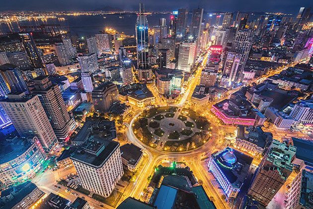 https://mdw-travel-data-us-east-1.s3.amazonaws.com/img/country/China/Dalian-Zhongshan-Square/img_04.jpg
