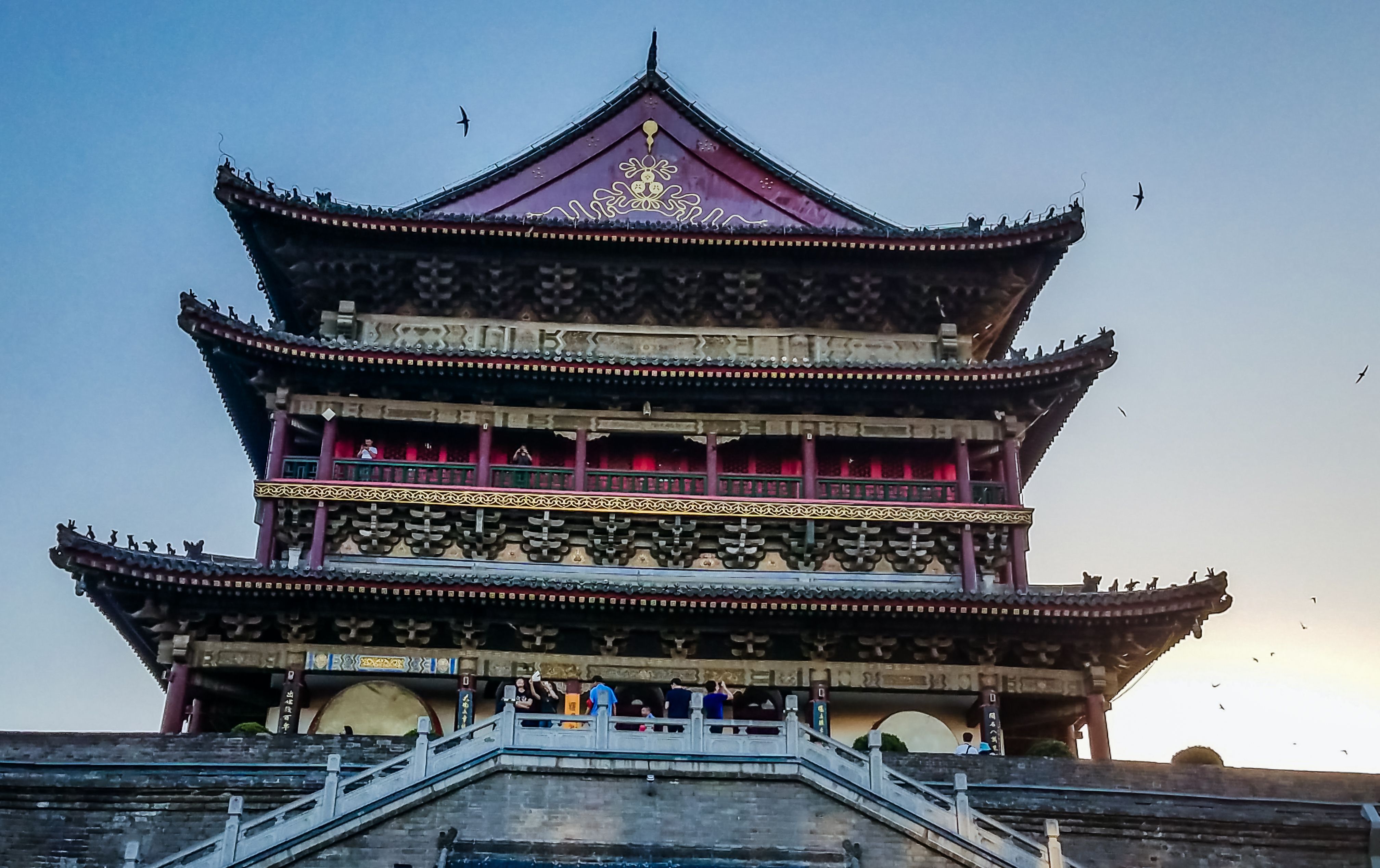 https://mdw-travel-data-us-east-1.s3.amazonaws.com/img/country/China/Drum-Tower-of-Xian/img_05.jpg