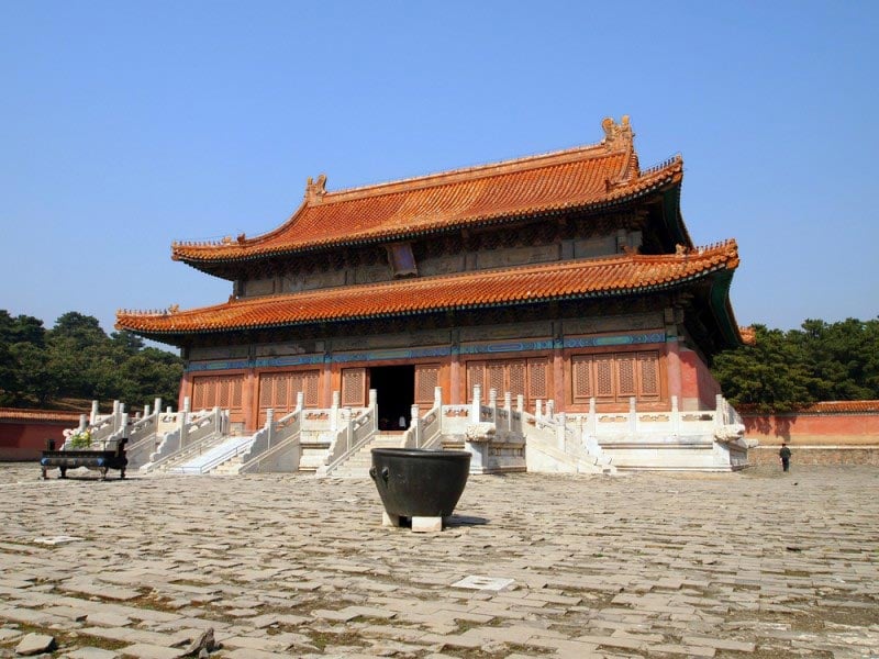 https://mdw-travel-data-us-east-1.s3.amazonaws.com/img/country/China/Eastern-Qing-Tombs/img_01.jpg