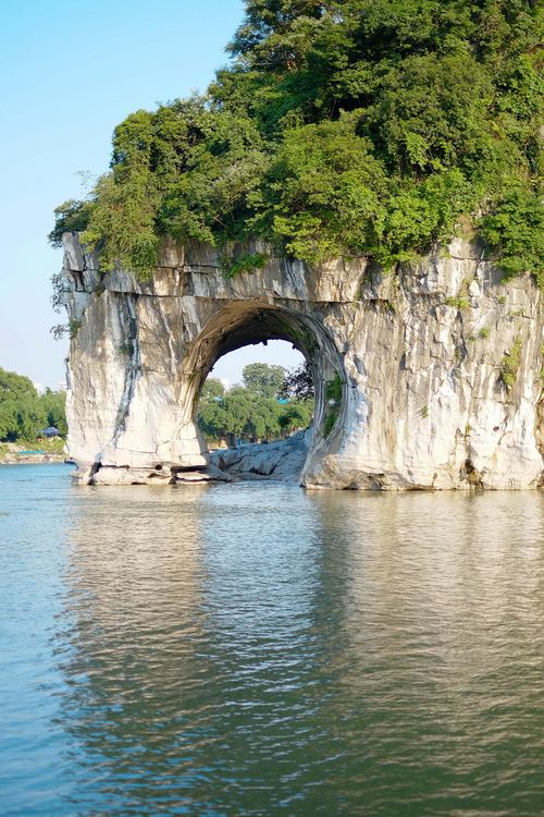 https://mdw-travel-data-us-east-1.s3.amazonaws.com/img/country/China/Elephant-Mountain/img_04.jpg
