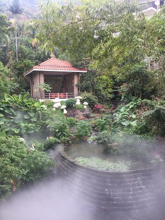 https://mdw-travel-data-us-east-1.s3.amazonaws.com/img/country/China/Evergreen-Resort/img_01.jpg