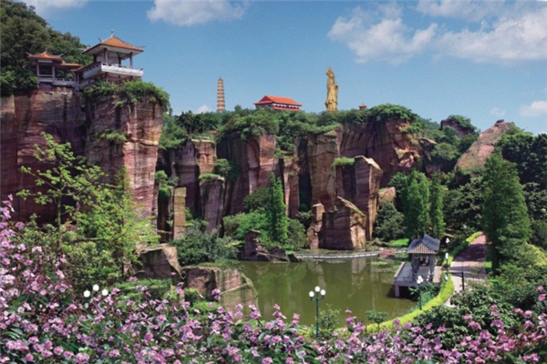 https://mdw-travel-data-us-east-1.s3.amazonaws.com/img/country/China/Five-Lotus-Mountain-Forest-Park/img_01.jpg