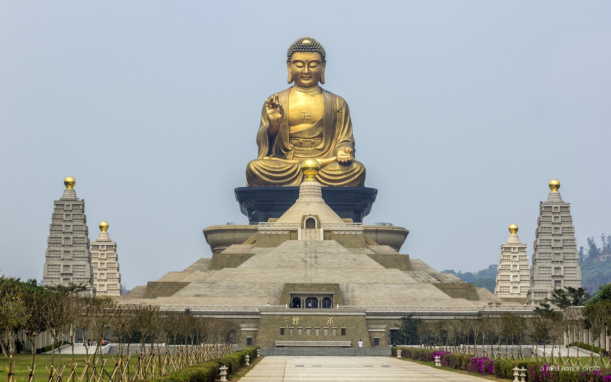 https://mdw-travel-data-us-east-1.s3.amazonaws.com/img/country/China/Fo-Guang-Shan-Buddha-Museum/img_03.jpg