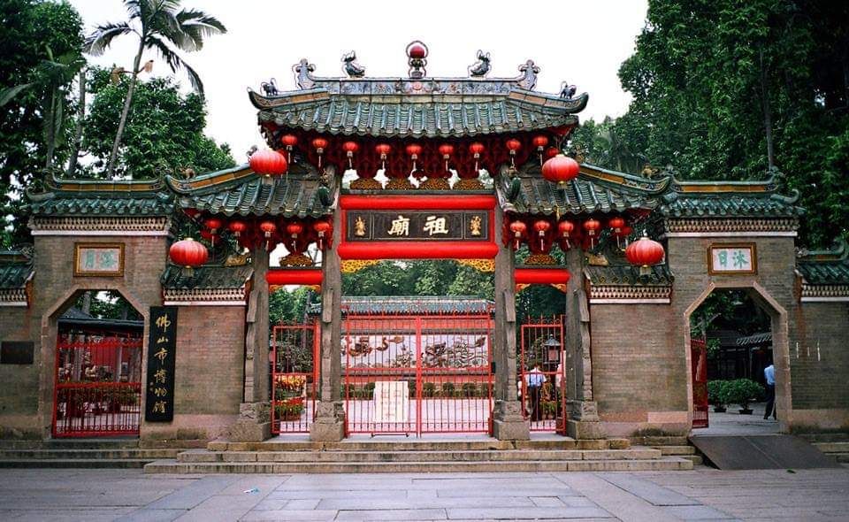 https://mdw-travel-data-us-east-1.s3.amazonaws.com/img/country/China/Foshan-Ancestral-Temple/img_03.jpg