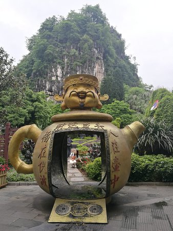 https://mdw-travel-data-us-east-1.s3.amazonaws.com/img/country/China/Fubo-Hill/img_02.jpg