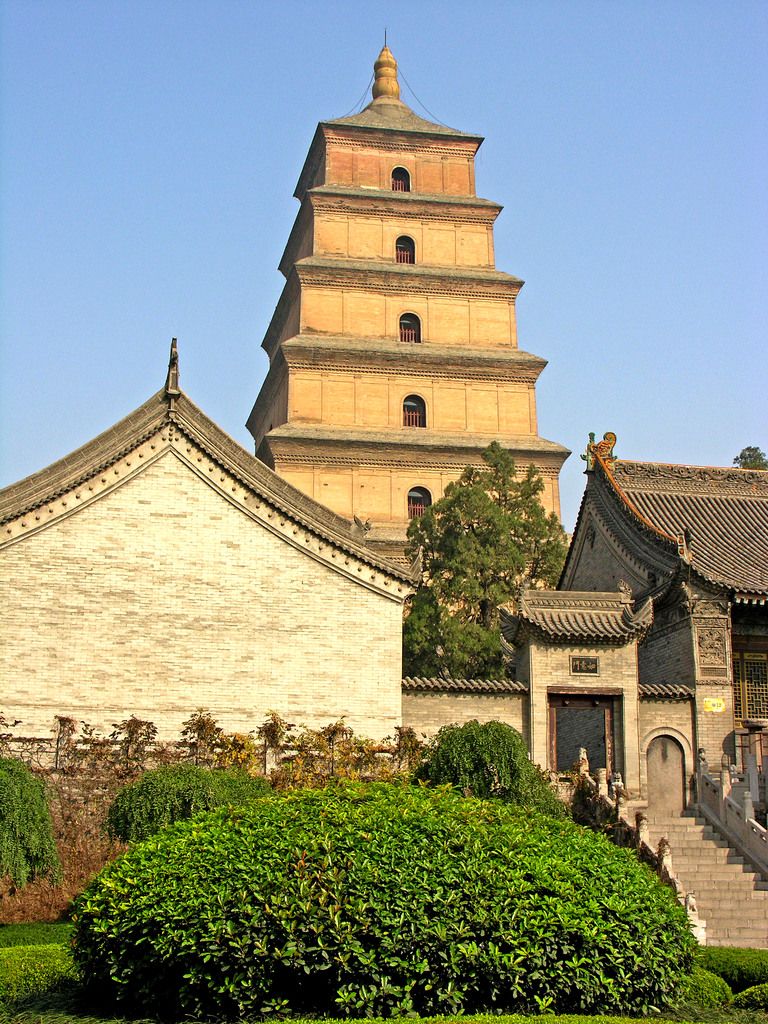 https://mdw-travel-data-us-east-1.s3.amazonaws.com/img/country/China/Giant-Wild-Goose-Pagoda/img_05.jpg