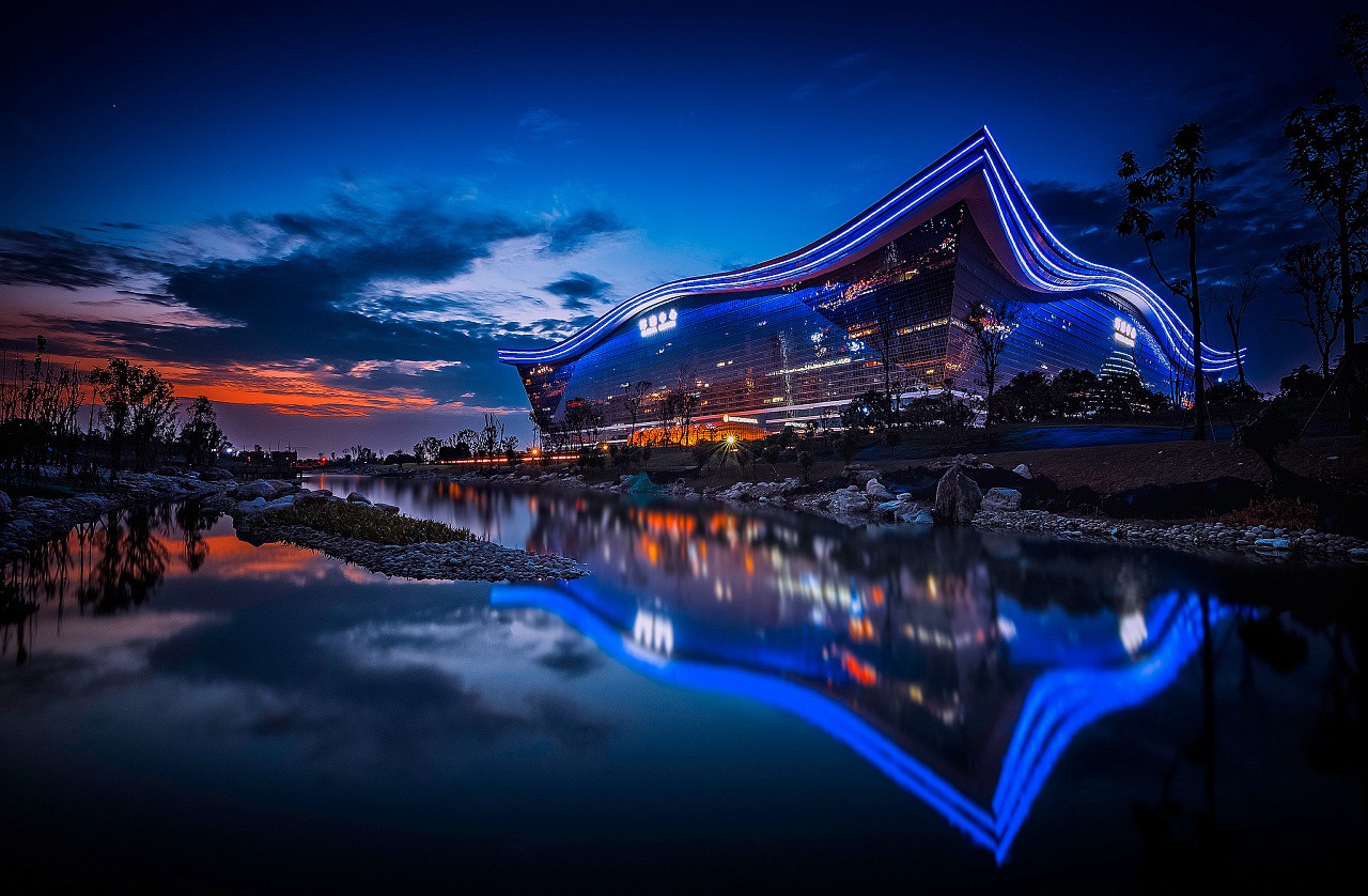 https://mdw-travel-data-us-east-1.s3.amazonaws.com/img/country/China/Global-Center/img_02.jpg