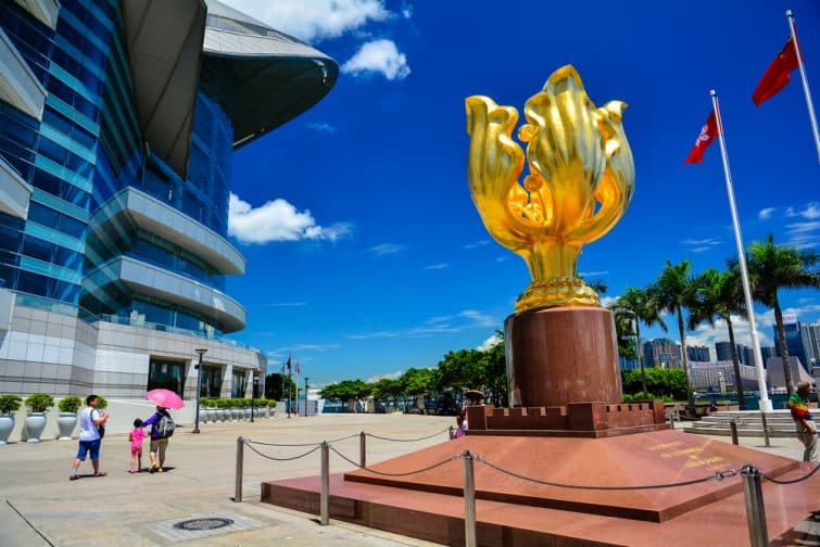 https://mdw-travel-data-us-east-1.s3.amazonaws.com/img/country/China/Golden-Bauhinia-Square/img_05.jpg