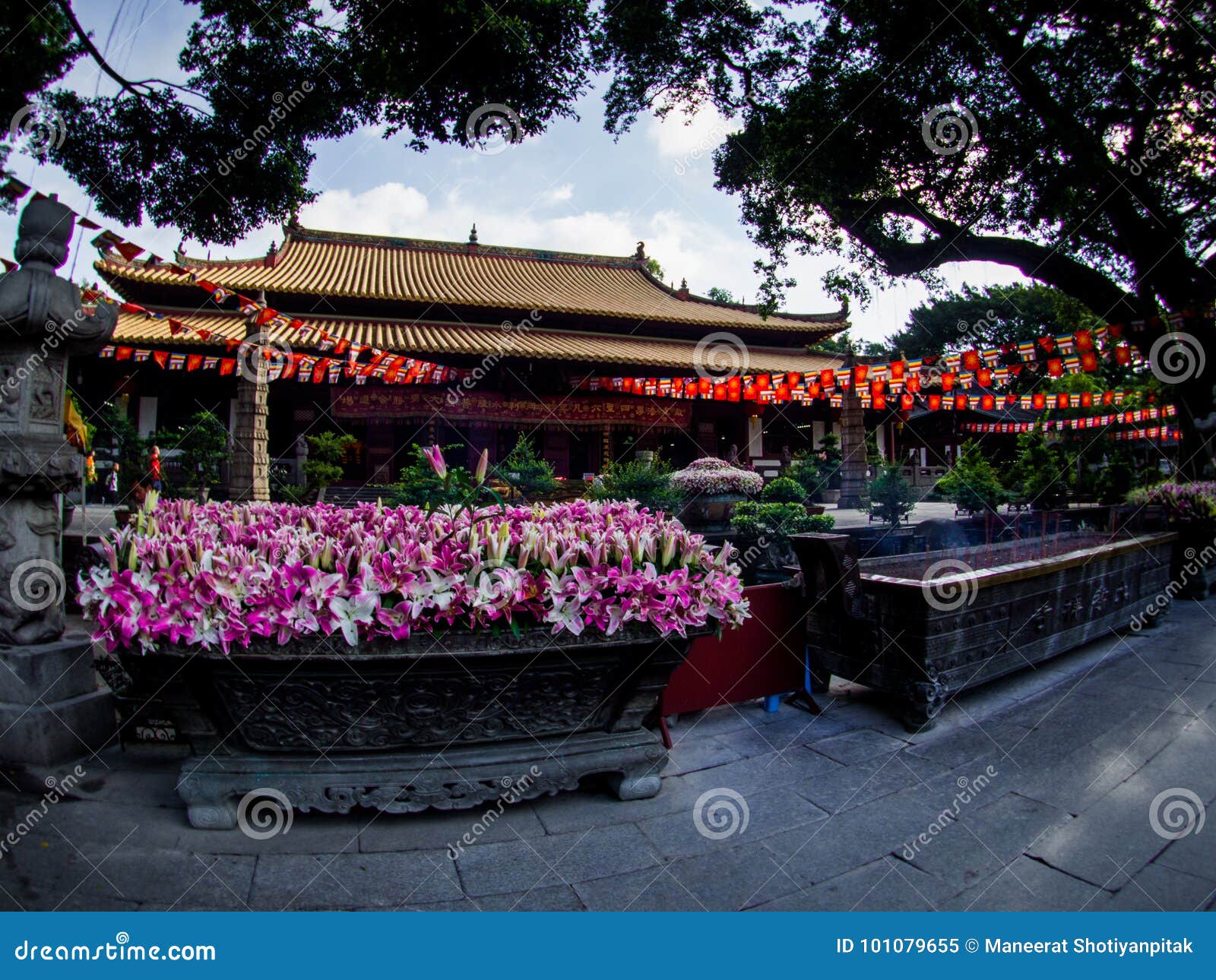 https://mdw-travel-data-us-east-1.s3.amazonaws.com/img/country/China/Guangxiao-Temple/img_00.jpg